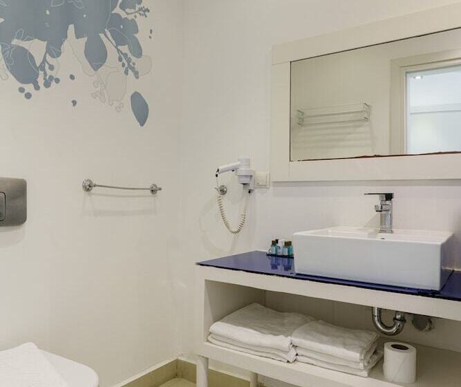 בית מלון כפרי Costa Luvi