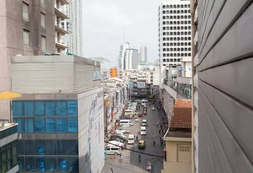 Cozi Inn Hotel, Bangkok