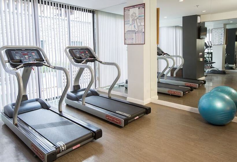 בית מלון כפרי Deevana Plaza Krabi Aonang