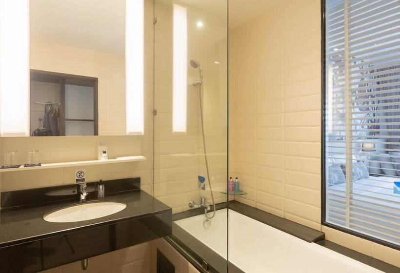 בית מלון כפרי Deevana Plaza Krabi Aonang