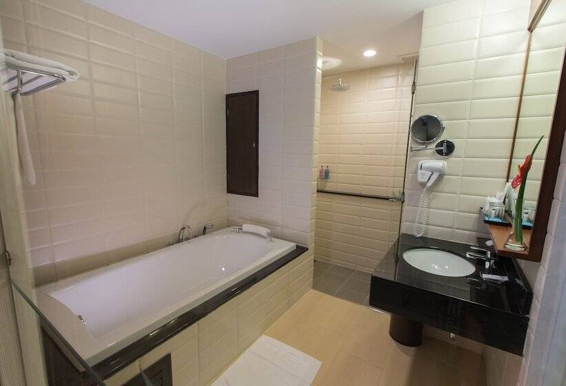 בית מלון כפרי Deevana Plaza Krabi Aonang