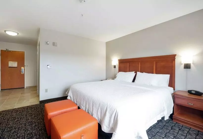 فندق Hampton Inn & Suites Rockland