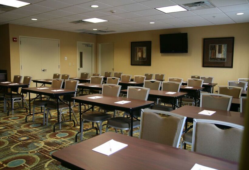 בית מלון כפרי Hampton Inn Dandridge