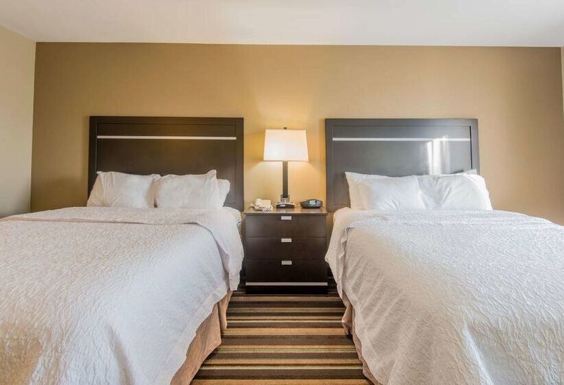 호텔 Hampton Inn New Albany