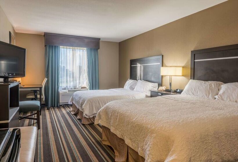 호텔 Hampton Inn New Albany