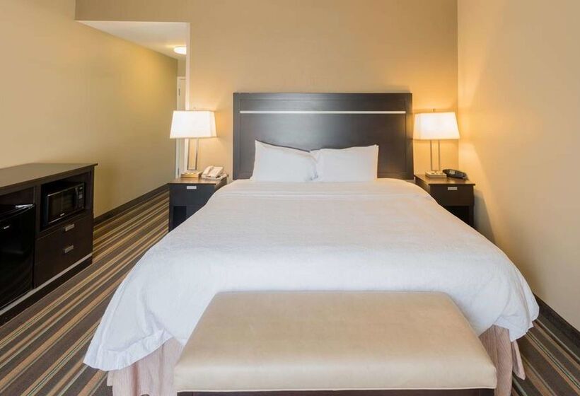 호텔 Hampton Inn New Albany