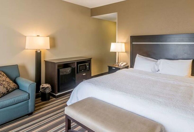 호텔 Hampton Inn New Albany