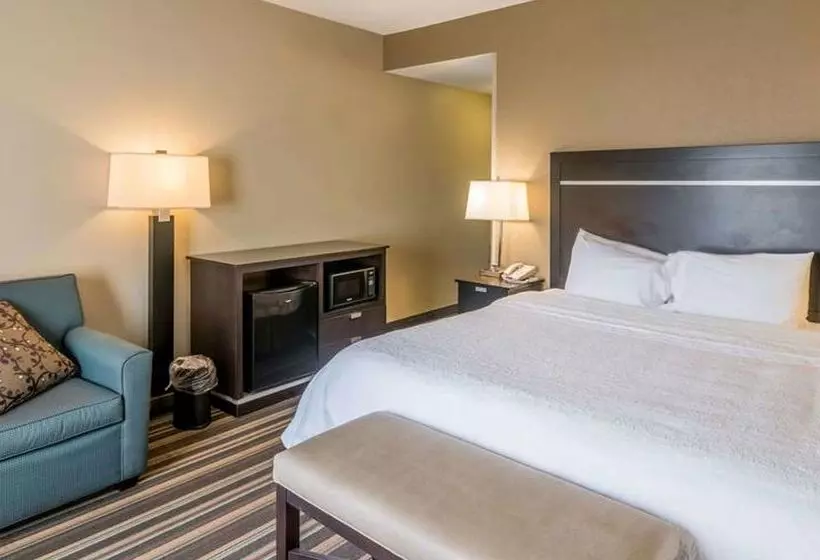 ホテル Hampton Inn New Albany