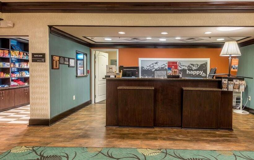 호텔 Hampton Inn New Albany