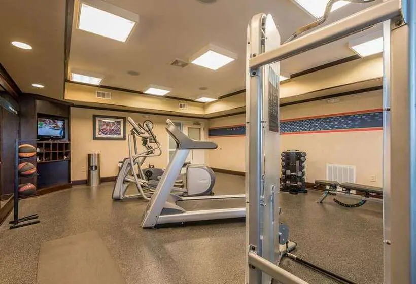 ホテル Hampton Inn New Albany