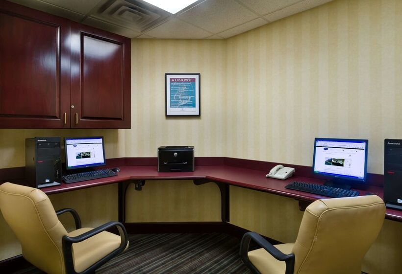 فندق Hampton Inn Stow