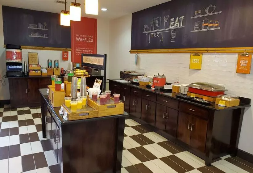 호텔 Hampton Inn Stow