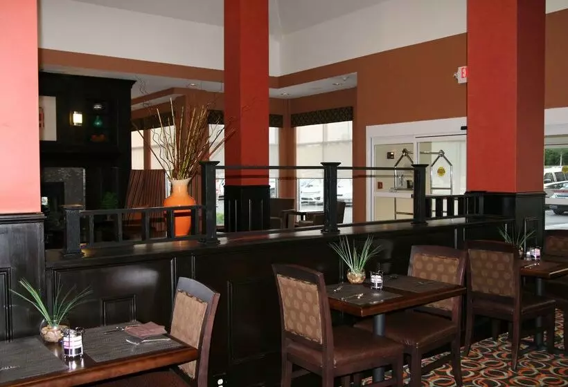 هتل Hilton Garden Inn Birmingham/trussville
