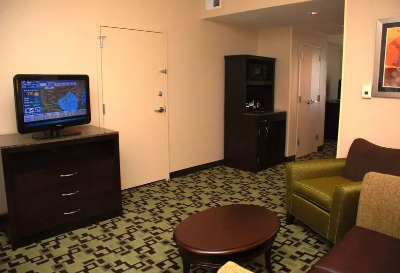 هتل Hilton Garden Inn Birmingham/trussville