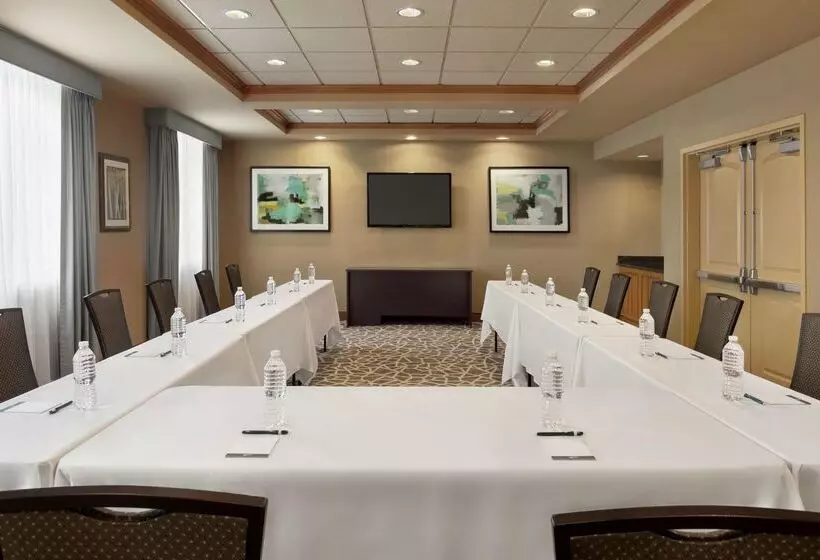 ホテル Homewood Suites By Hilton Allentown West/fogelsville, Pa