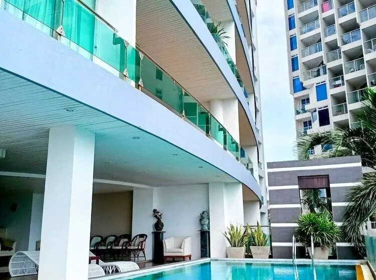 酒店 Royal Beach View