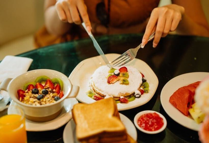 酒店 Royal Beach View