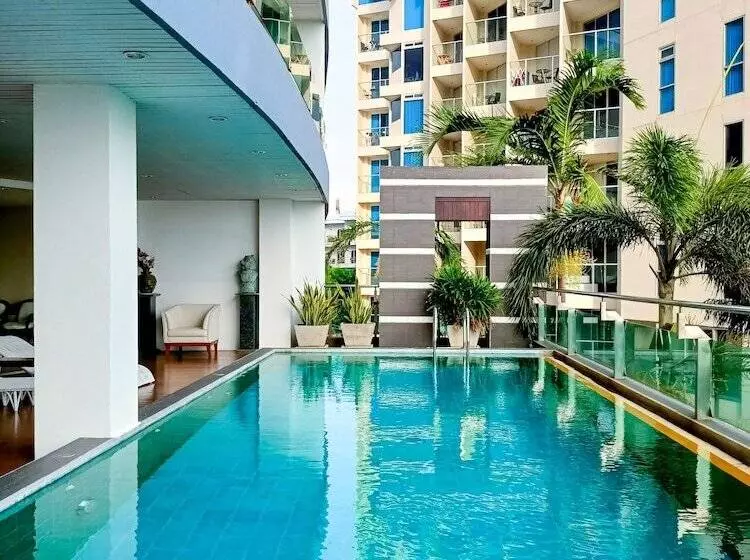 酒店 Royal Beach View