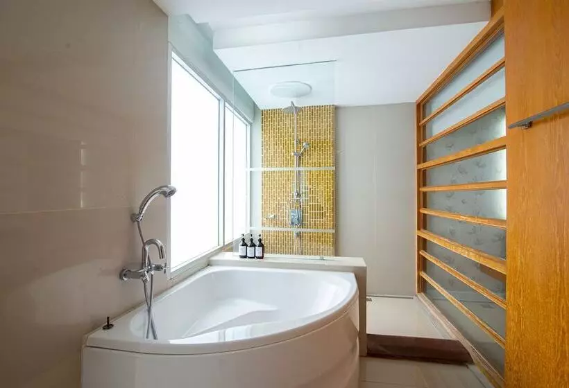 酒店 Royal Beach View