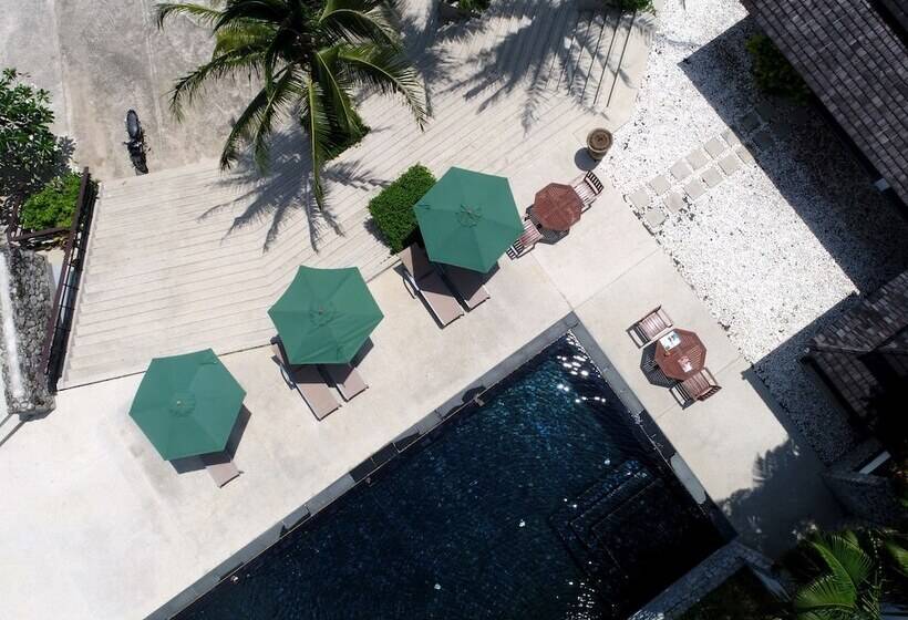 ホテル Sensive Hill Villas