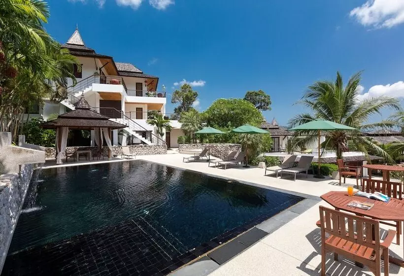 ホテル Sensive Hill Villas