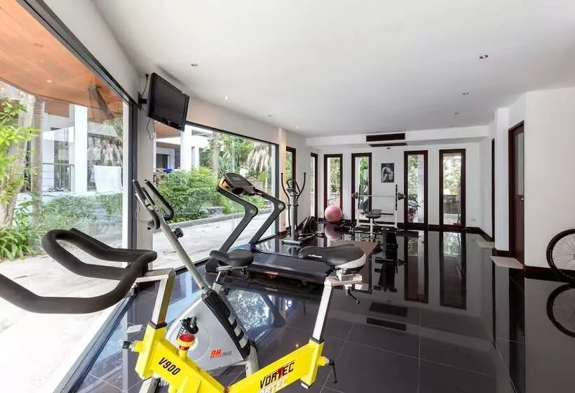 ホテル Sensive Hill Villas