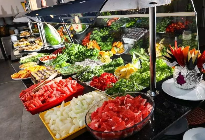 هتل The Corner Park