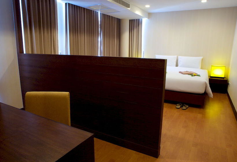 酒店 The Kris Residence