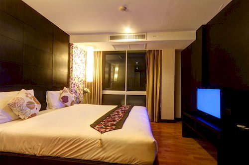 酒店 The Kris Residence