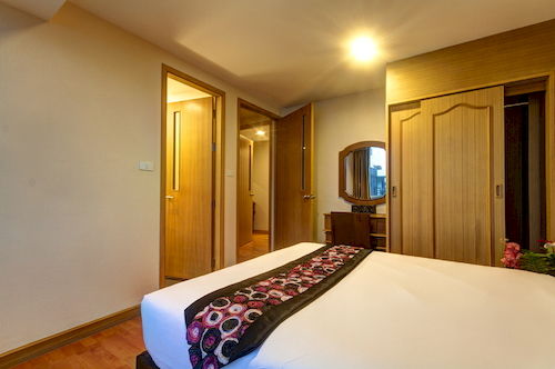 酒店 The Kris Residence