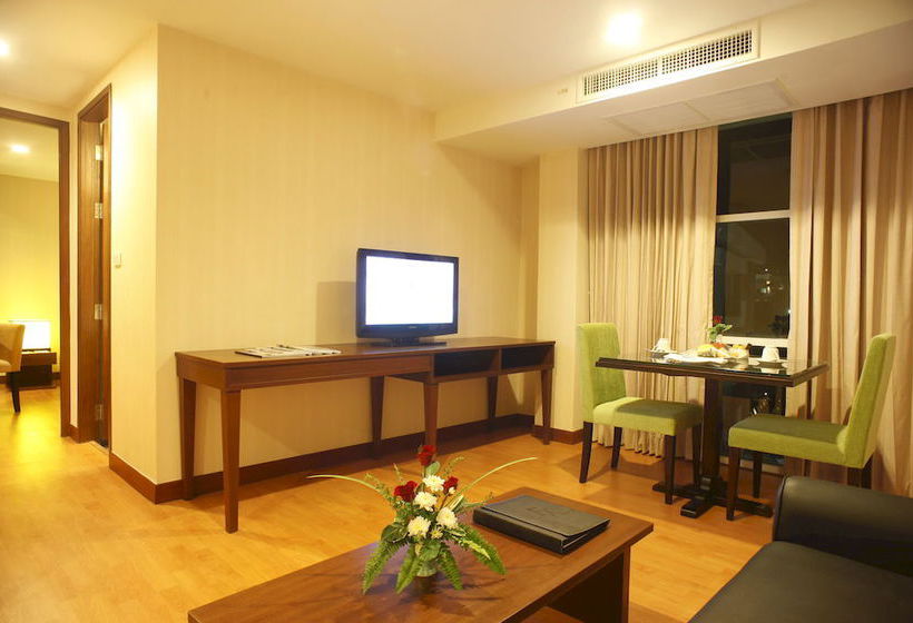 酒店 The Kris Residence