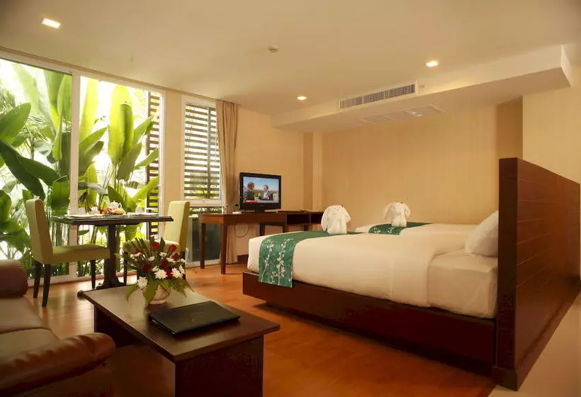 酒店 The Kris Residence