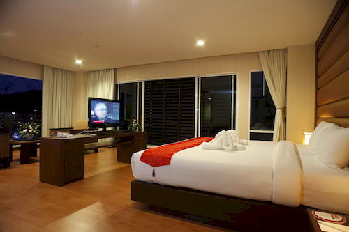 酒店 The Kris Residence