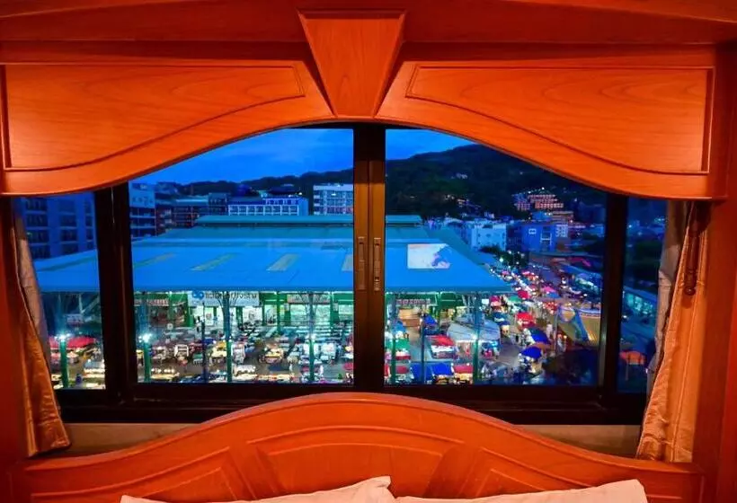 酒店 Tiger Complex