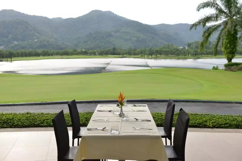 ホテル Tinidee Golf Resort Phuket   Sha Extra Plus