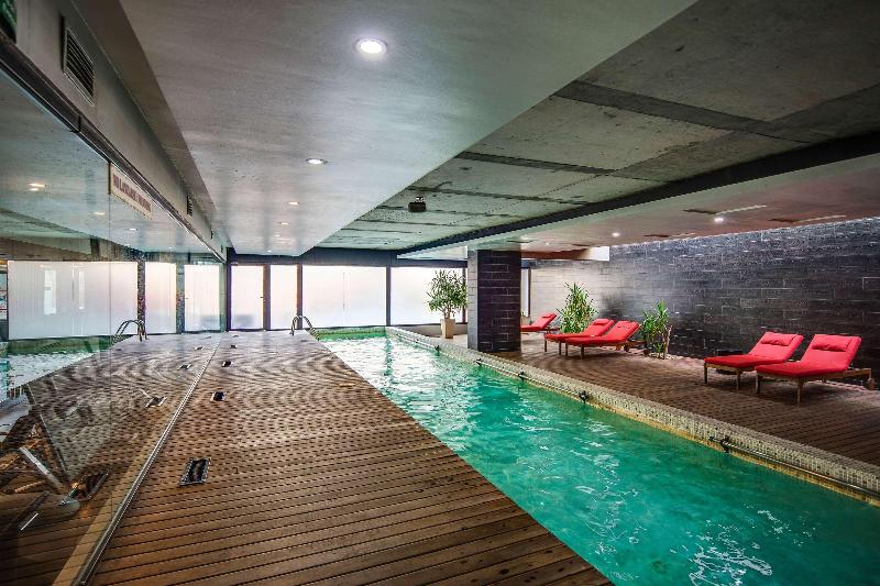 فندق Wyndham Santiago Pettra