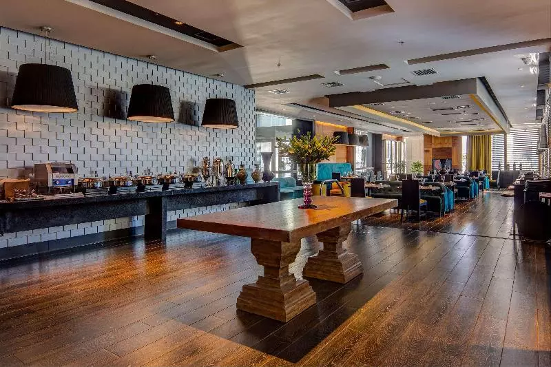 酒店 Wyndham Santiago Pettra