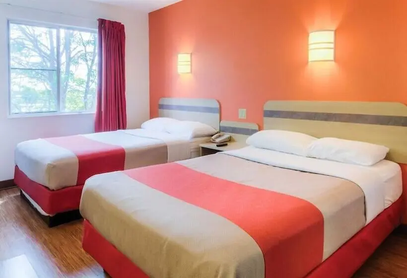 Motel 6 Gatlinburg, Tn   Smoky Mountains