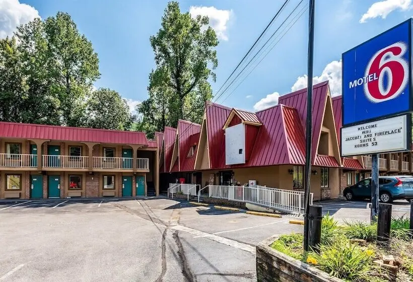 Motel 6 Gatlinburg, Tn   Smoky Mountains