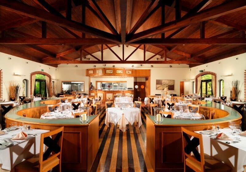 Pine Cliffs Hotel, A Luxury Collection Resort