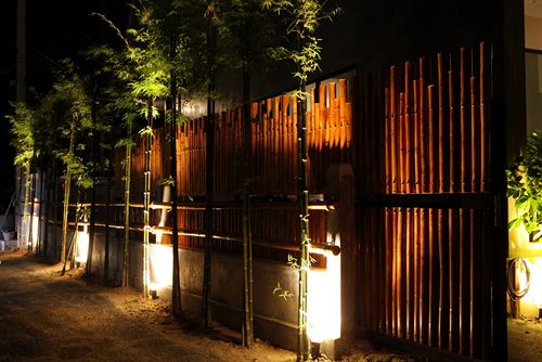 Taro Hotel & Bungalows