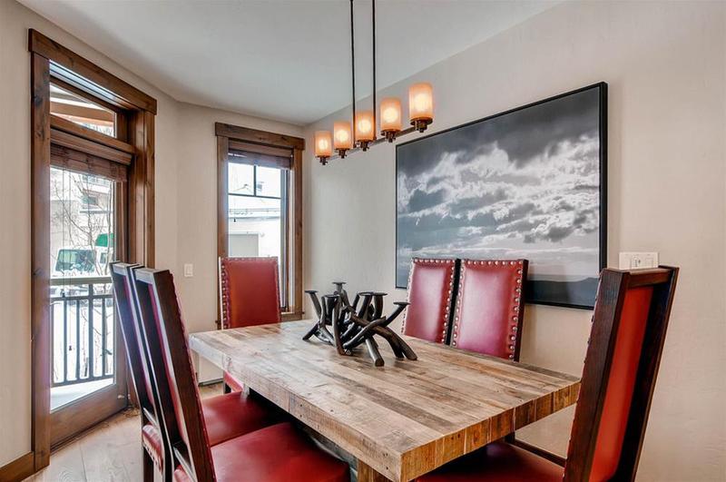 Water House On Main Street #5211