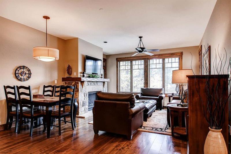 Water House On Main Street #5211