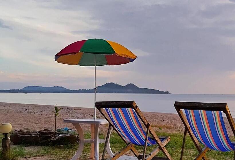 هتل Ban Tawansongfa