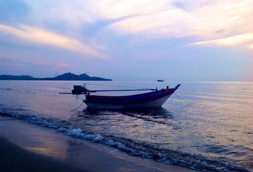 هتل Ban Tawansongfa