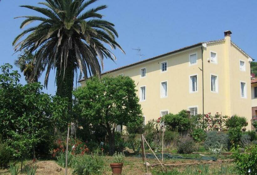 تختخواب و صبحانه Casa Marcè A Sonno