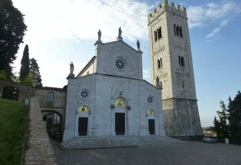 ベッドアンドブレックファースト Casa Marcè A Sonno