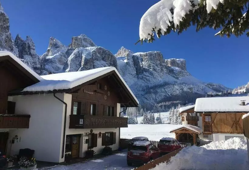 پانسیون Apartments Fiordalisi