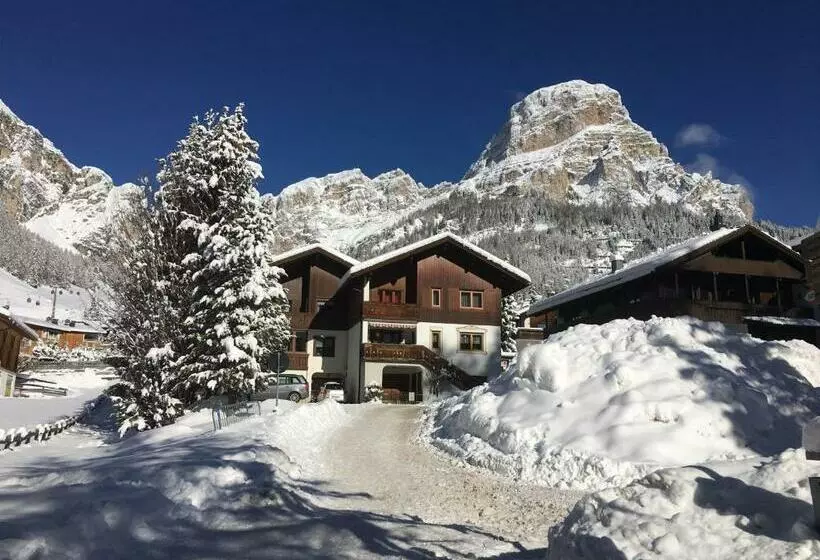 پانسیون Apartments Fiordalisi