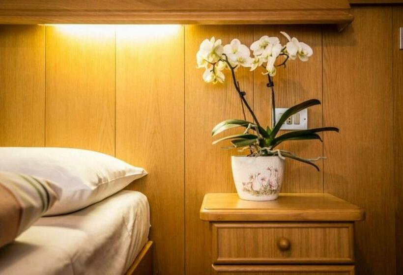 פנסיון Apartments Fiordalisi